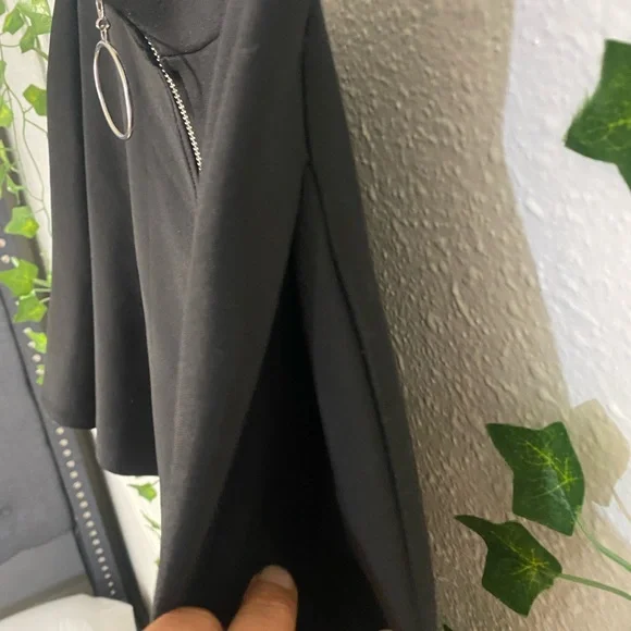 Black HOTTOPlC
Ring Skater Skirt - Picture 7 of 9